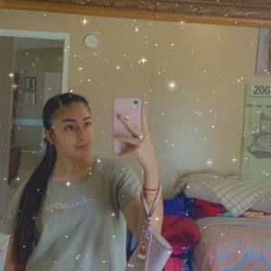 Meet your Posher, Aneliz